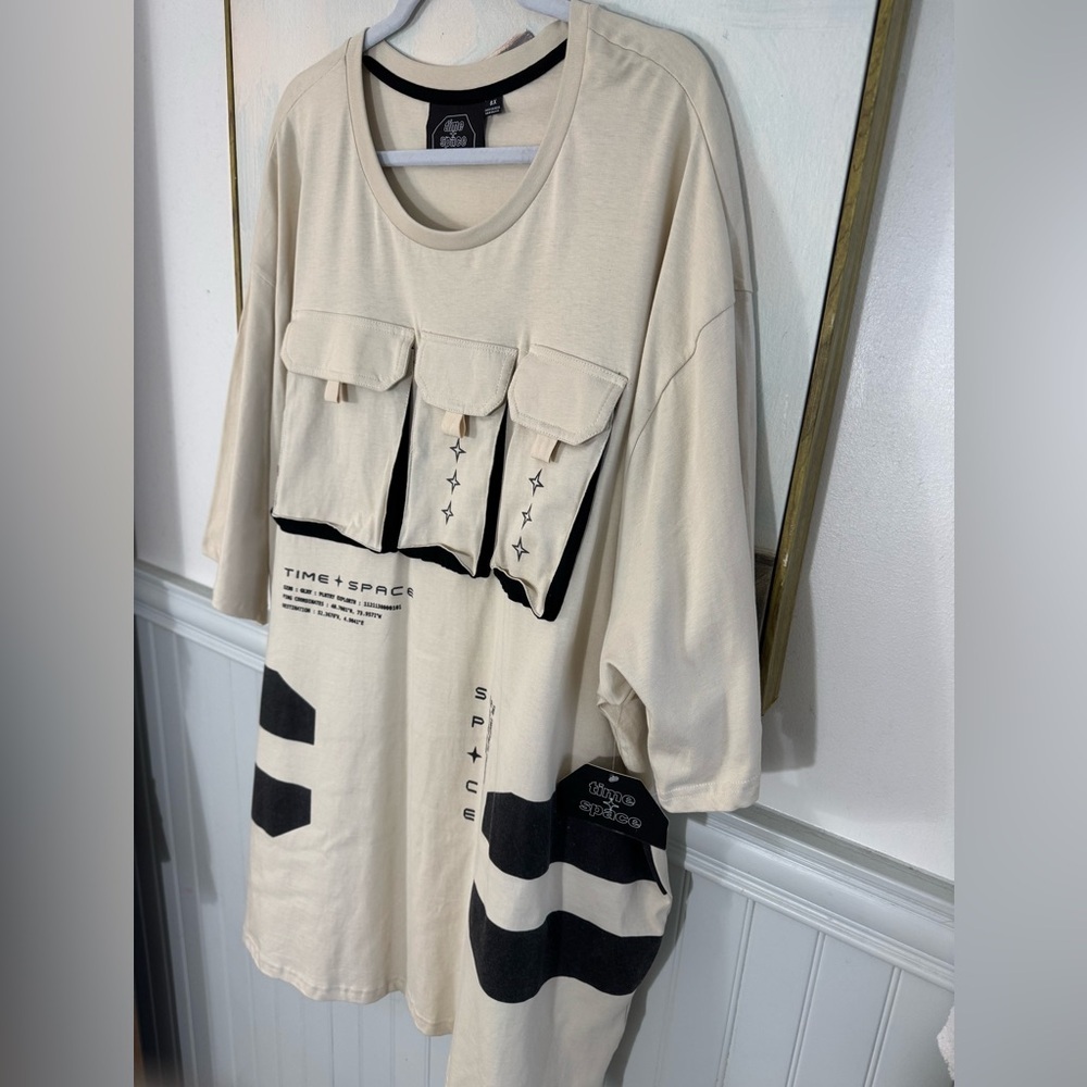TIME + SPACE Cream & Black Graphic Utility Tee with Pockets NWT Size 5X - Picture 5 of 7